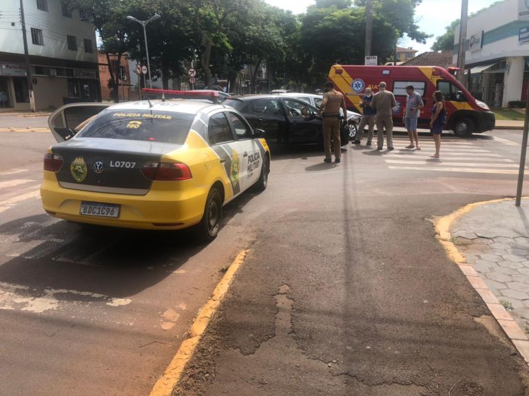 Colisão no centro de Marechal Rondon termina com duas pessoas feridas nesta manhã