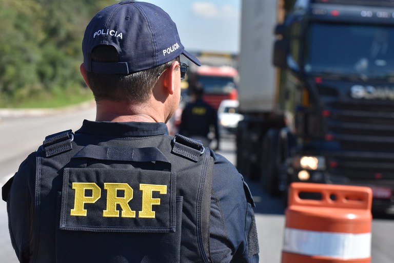 Provas do concurso da PRF serão aplicadas no domingo