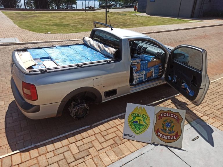 PF e BPFron apreendem veículo com cigarros contrabandeados em São Pedro do Iguaçu