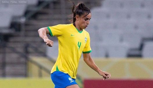 Jogadoras da seleção discordam de antecipação de vacinas a atletas