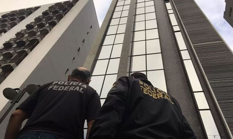 Operação contra tráfico de mulheres e exploração sexual cumpre mandado em Foz do Iguaçu