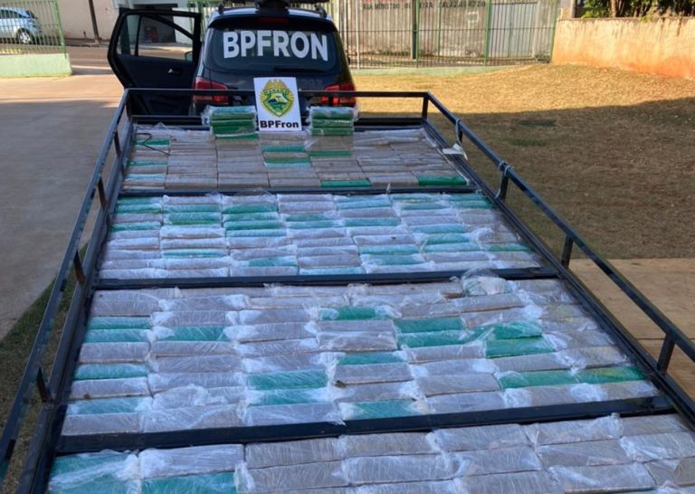 BPFron e Polícia Ambiental apreendem drogas em Umuarama durante Operação Hórus