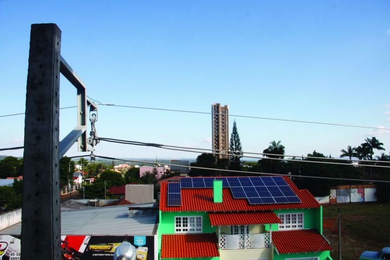 Conheça os municípios da região que mais implantam sistemas de energia fotovoltaica; Oeste é destaque no Estado
