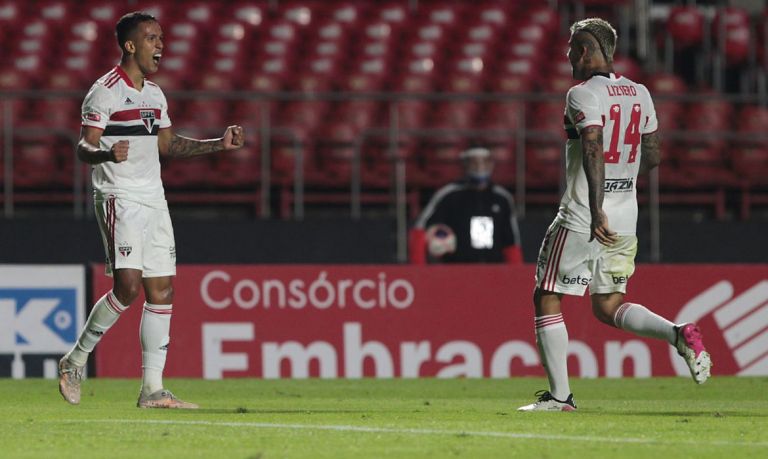 São Paulo goleia Ferroviária e está na semifinal