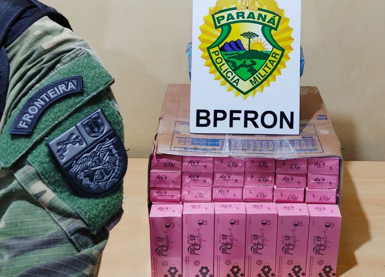 BPFron intercepta estimulantes sexuais e contrabando em ônibus na cidade de Cascavel
