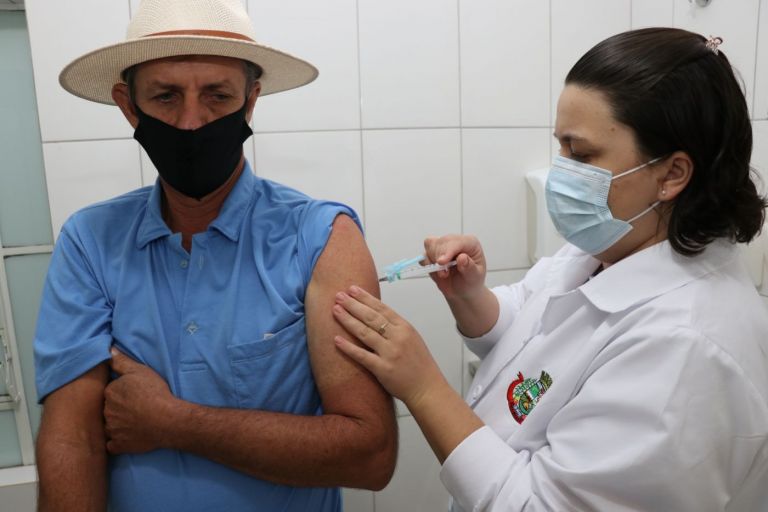 Pato Bragado inicia nova fase de vacinação contra a Covid-19 para quem tem comorbidades; veja faixas etárias