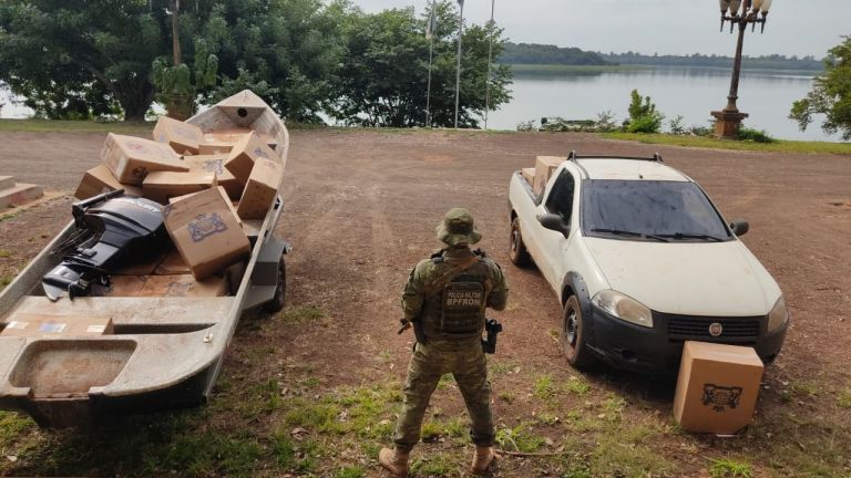 BPFron, Bope e Polícia Federal apreendem veículo e embarcação carregados com contrabando em Entre Rios do Oeste