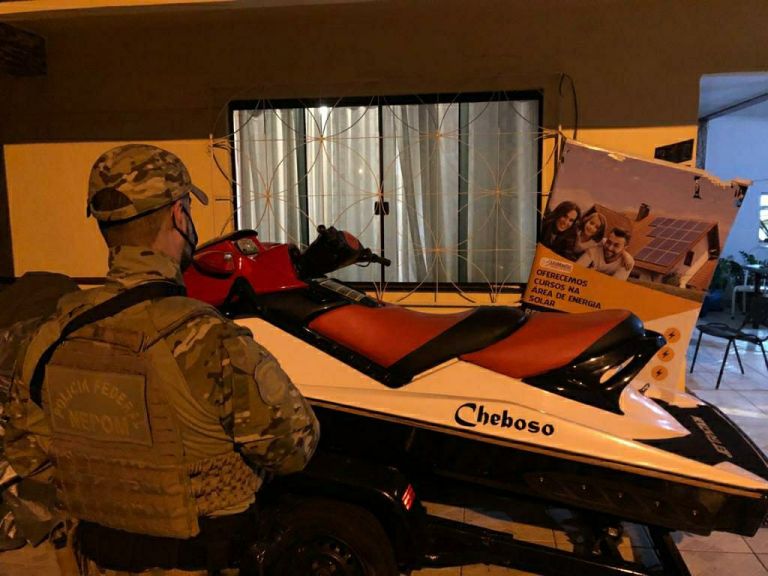 PF deflagra operação de combate à lavagem de dinheiro do tráfico de drogas e de casas de prostituição