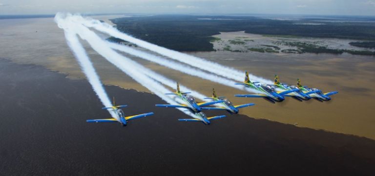 Aniversário da Itaipu terá Esquadrilha da Fumaça, homenagens e arte