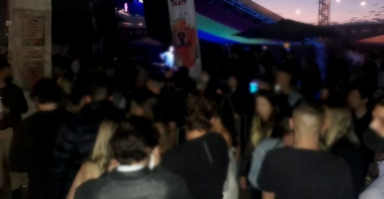 Festa clandestina com cerca de 500 pessoas é encerrada em chácara da região