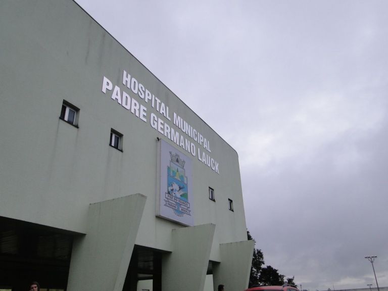 Foz não registra óbitos por Covid-19 e casos caem pela terceira semana consecutiva