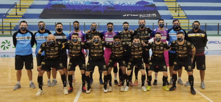 Marechal vence quatro seguidas e emplaca melhor momento na temporada