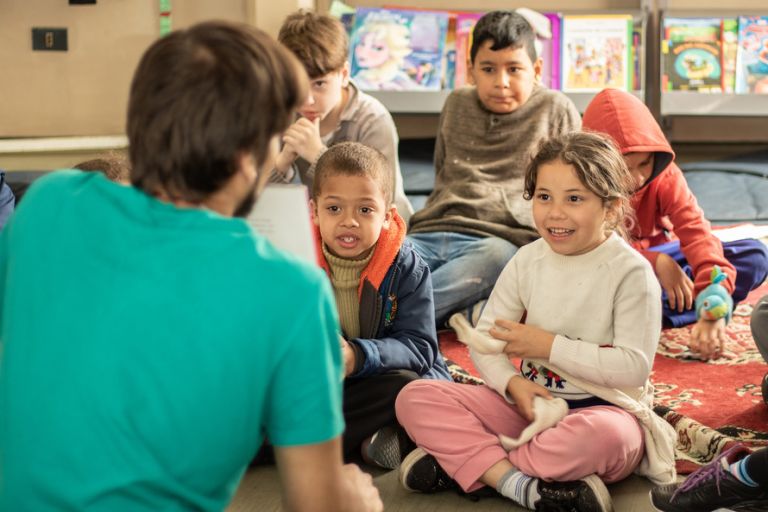 Governo do Paraná lança programa de incentivo cultural voltado a projetos infantojuvenis