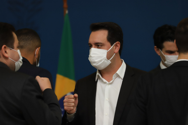 Com alta de números da Covid, governador do Paraná não descarta volta de medidas mais restritivas