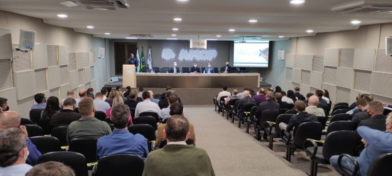 Amop sugere unificação de toque de recolher a prefeitos da região Oeste