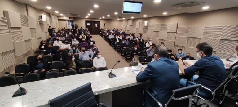 Amop vai homenagear presidente Jair Bolsonaro e governador Ratinho Junior