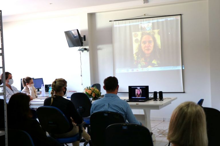 Avanço da vacinação é tema discutido em reunião do Comitê Covid com Ministério Público