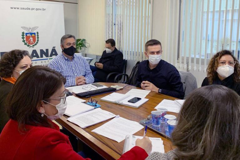 Governo e secretarias municipais de Saúde pactuam novas ações contra a Covid-19