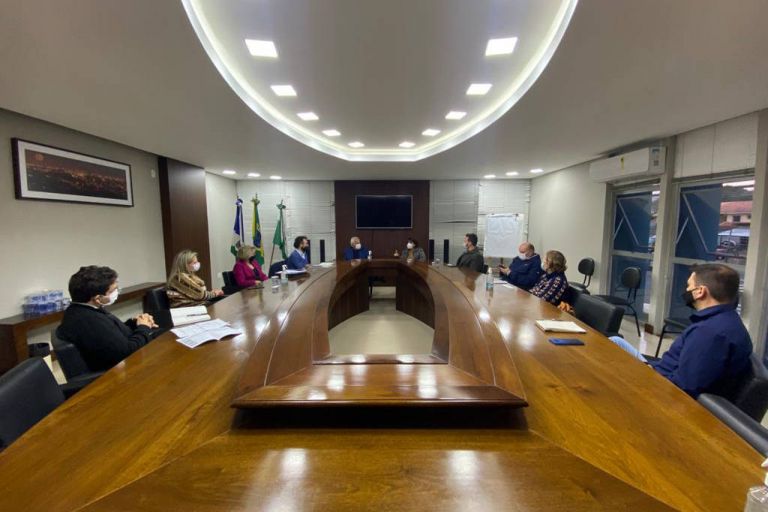 Fomento Paraná reforça parceria com municípios para ampliar acesso ao crédito