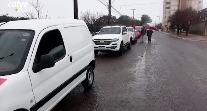 Carreata contra o governo e em defesa da vida é realizada em Cascavel