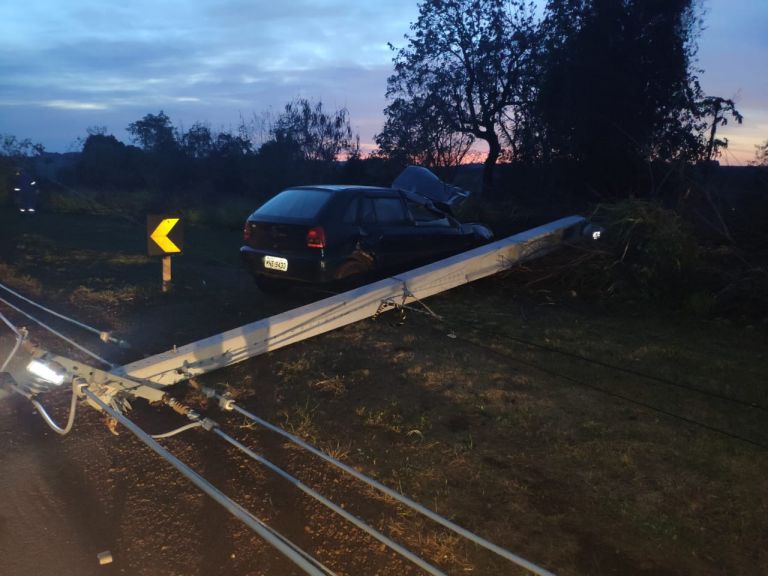 Acidente é registrado em trecho Curvado/Rondon; condutor de Gol é encaminhado à UPA com ferimentos