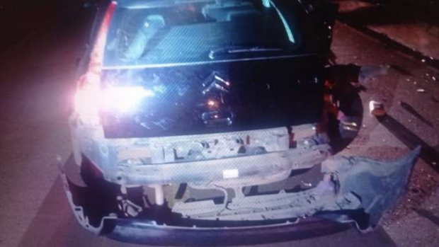 Jovem morre atropelada enquanto empurrava o carro em estrada rural de Toledo