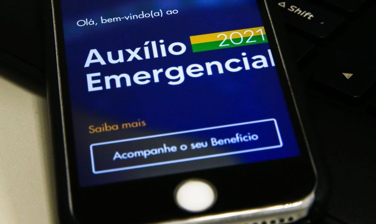 Auxílio emergencial: nascidos em janeiro recebem 6ª parcela