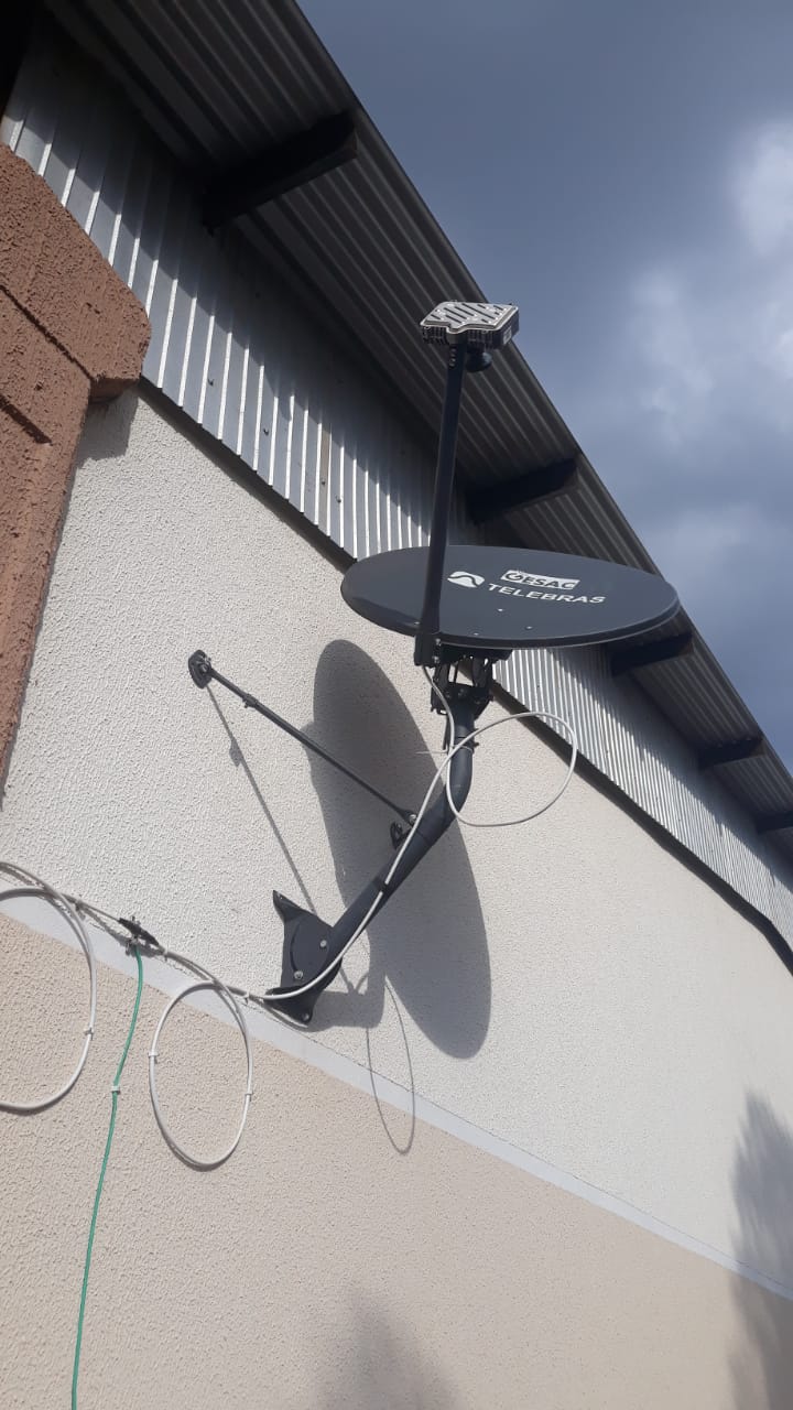 Planalto do Oeste recebe internet via satélite por meio do programa “Conecta Brasil”