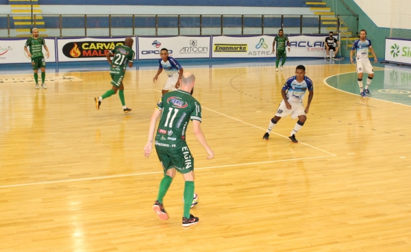 Marechal e Chopinzinho duelam nesta segunda-feira pela Série Ouro