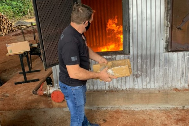 Polícia Civil realiza 3ᵃ incineração do ano de 2021