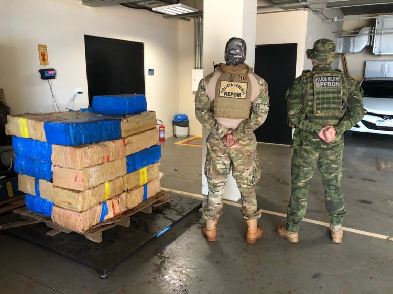 Crime organizado tem prejuízo milionário em Pato Bragado com apreensão de 620 quilos de maconha e embarcação