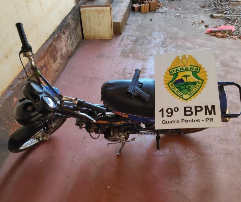 Após perseguição, PM de Quatro Pontes encaminha à delegacia menor que portava simulacro de pistola