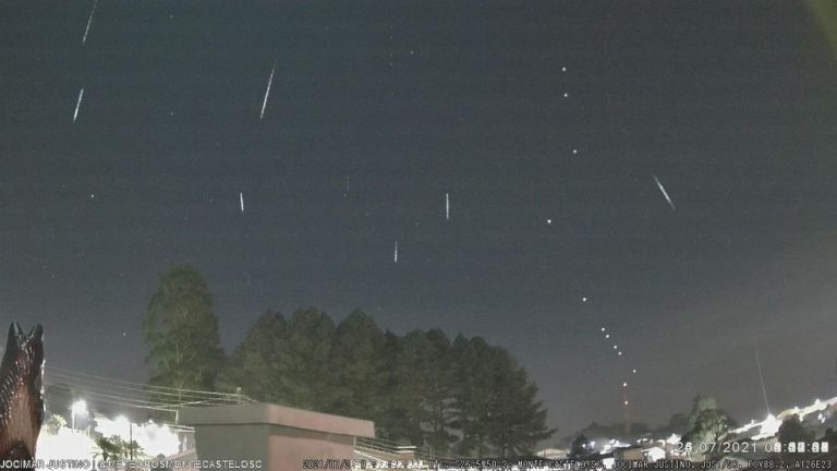 Chuvas de meteoros poderão ser vistas no céu nos próximos dias