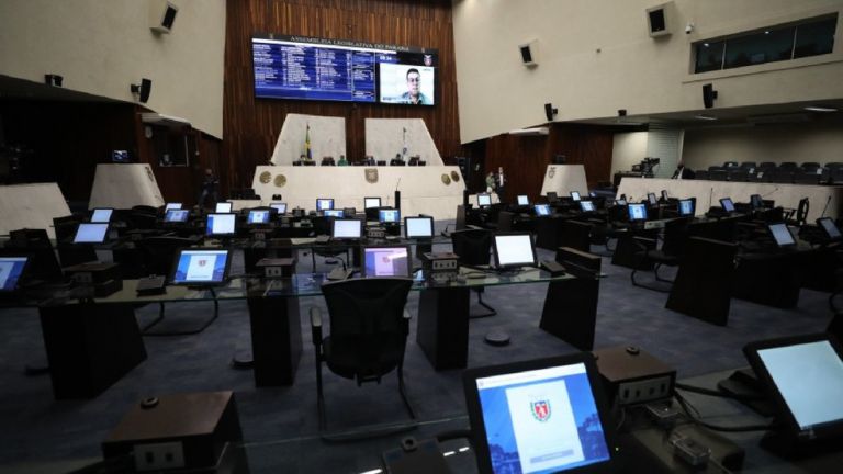 Redação final da proposta de Lei de Diretrizes Orçamentárias será votada pelos deputados hoje