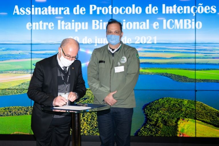 Parceria entre Itaipu e ICMBio inclui soltura de onça-parda no Parque Nacional de Ilha Grande