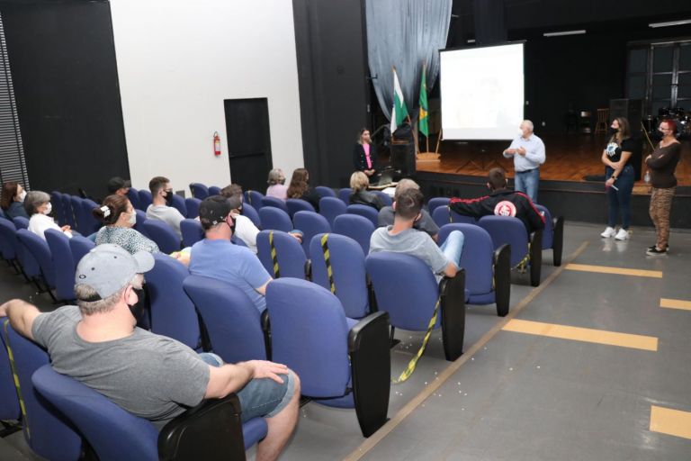 Sebrae e produtores de Pato Bragado iniciam treinamento em busca do Selo Susaf