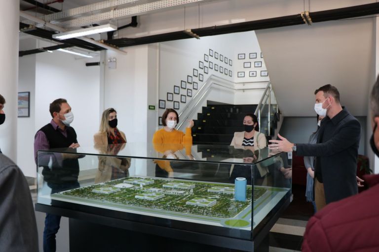 Equipe do Executivo de Maripá conhece Projeto de Queijos Finos do Biopark