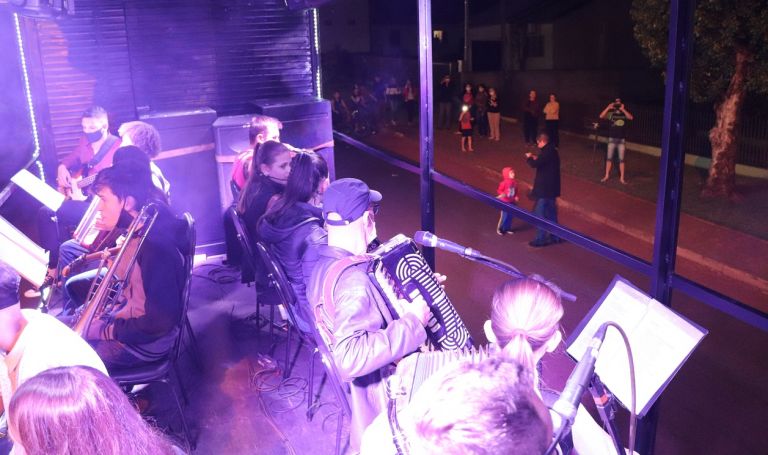 Carreta-palco passará hoje pelos distritos de Novo Três Passos, Novo Horizonte e Bela Vista