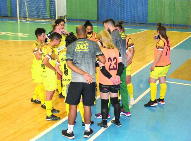 Base da AACC recebe equipes de Cascavel neste sábado; feminino decide classificação no domingo