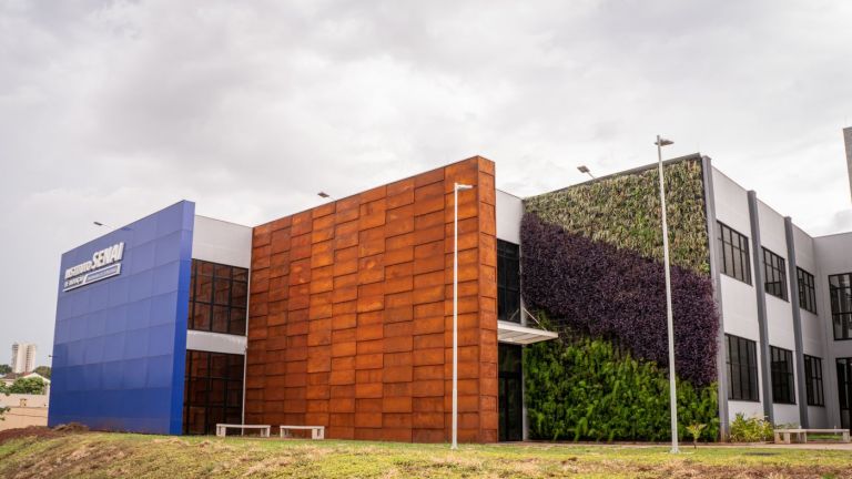 Equipamento desenvolvido pelo Senai no Paraná auxilia movimentação de pessoas imobilizadas