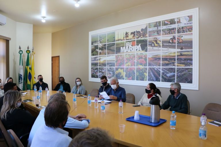 Deputado federal cumpre agenda de prestação de contas em Maripá