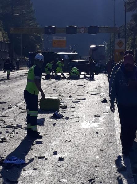 PRF confirma dez feridos e dois mortos em acidente com ônibus do Umuarama Futsal