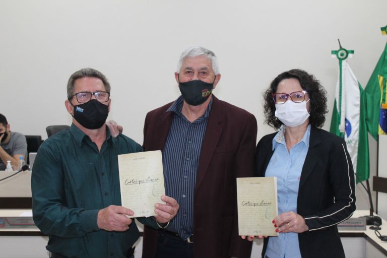 Ex-morador de Marechal Rondon, professor Ciro Damke lança livro “Cartas que Choram”