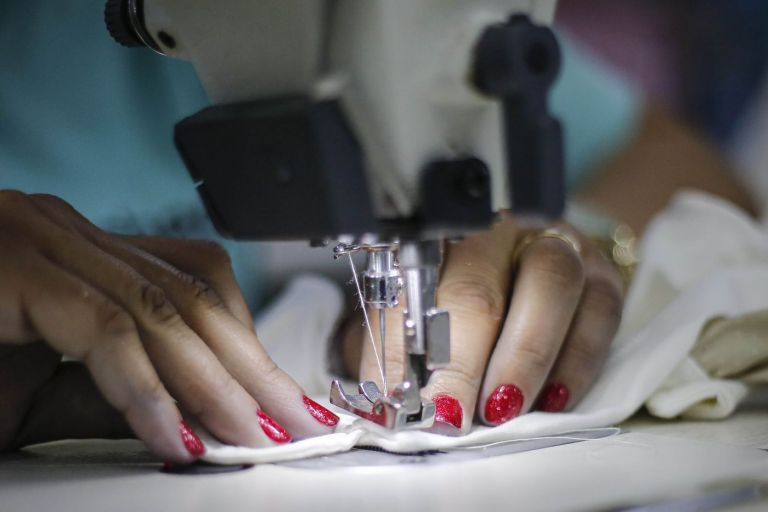 Abertas inscrições para os cursos de Soldador e Costura Industrial em Pato Bragado