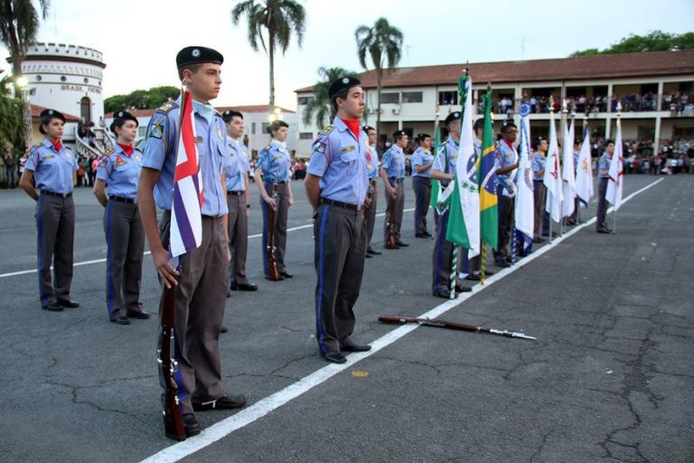 Colégio da PM abre processo seletivo com 190 vagas para os ensinos fundamental e médio