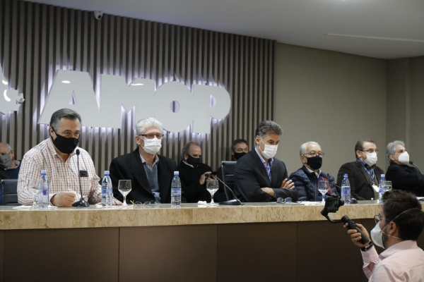 Presidente do Consamu recepciona Beto Preto em evento com prefeitos