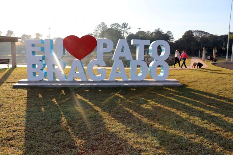 Pato Bragado ganha letreiro turístico