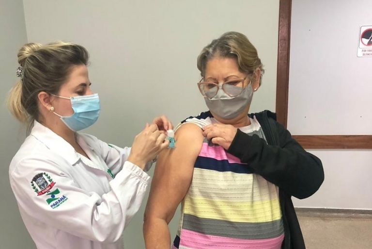 Paraná é o 3º Estado que mais aplicou vacinas contra a Covid-19 na população em geral