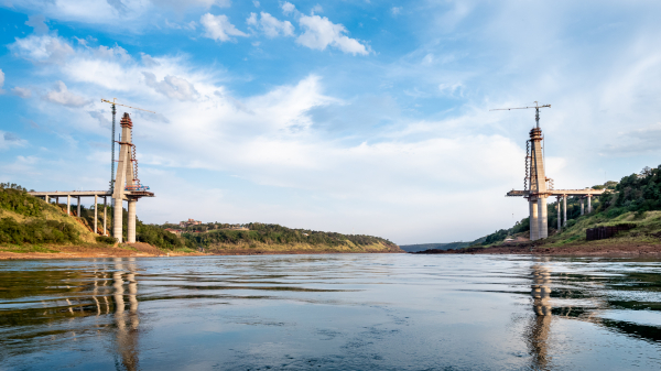 Obras da Ponte da Integração, em Foz, chegam a 64% de execução