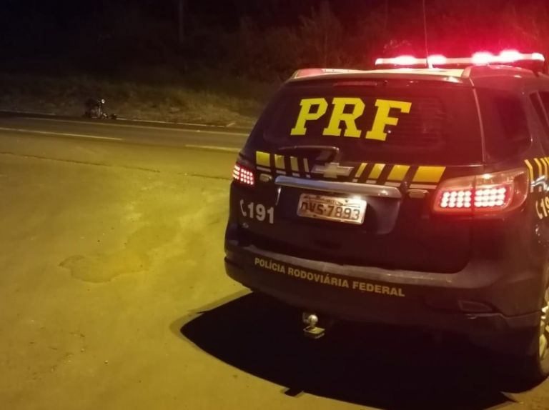 PRF recupera Hilux furtada em Toledo; veículo trafegava na BR-163 em Marechal Rondon